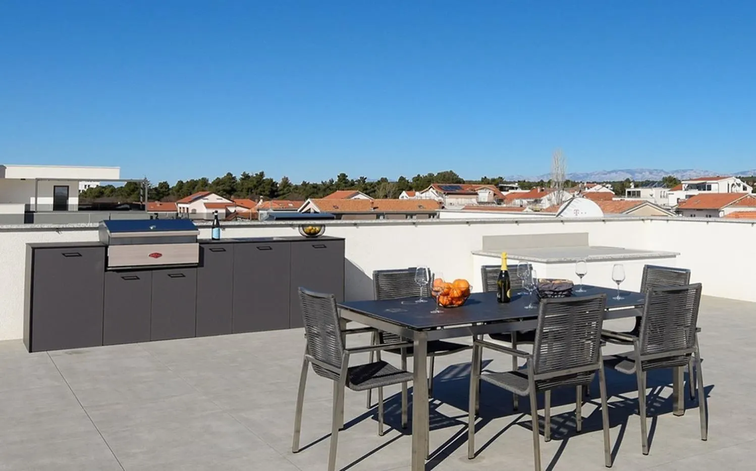 Fux Luxury Rooftop Terrace Jacuzzi & Bbq Zadar 0*,